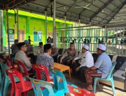 Kapolres Pidie Kunjungi Rumah Duka Almarhum Waled Nura