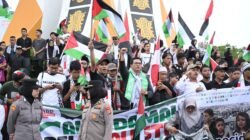 Ketua DPRK Banda Aceh Ikut Sampaikan Orasi Ditengah Ribuan Massa Aksi Bela Palestina