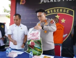 Satreskrim Polres Pidie Aman Seorang Pria Yang Diduga Pengoplosan Beras