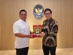 Perkuat Jangkauan Layanan Kesehatan, Bupati Aceh Besar Audiensi dengan Menkes RI