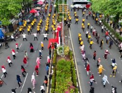 Sambut HUT ke 80 RI, Polresta Banda Aceh Olahraga Bersama Masyarakat