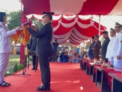 AKBP Faisal Pimpin Upacara Penurunan Bendera HUT ke-80 RI di Pidie Jaya
