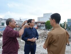 Respon Cepat Keluhan Masyarakat,Ketua DPRK  .Minta Proses Pembongkaran Gedung Pasar Aceh Dipercepat