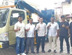 Perkuat Pelayanan Infrastruktur Permukiman, Bupati Serahkan Mobil Crane Skylift Ke Dinas Perkim Aceh Barat