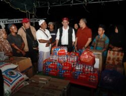 Mualem Berikan Bantuan dan Menitip Salam Melalui Statsus Gubernur Aceh