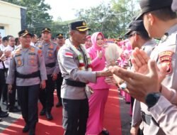 Lepas Sambut Jabatan Kapolres ,Polres Aceh Besar Gelar Farewell Parade Dan Tradisi Pedang Pora