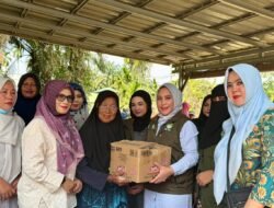 Ketua DWP Aceh Salurkan Bantuan Pemulihan Pascabanjir di Aceh Tamiang