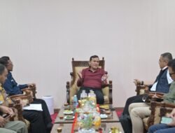 Wagub Aceh Bahas Penanganan Bencana dan Pembangunan Huntara Bersama Wakil Kepala Badan Pengaturan BUMN