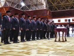 Gubernur Mualem Lantik 25 Pejabat Eselon II