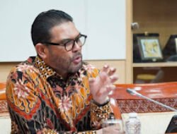 Anggota DPR RI Nasir Djamil Apresiasi Langkah Kapolda Aceh Tanam 10 Ribu Bibit Mangrove Melalui Program Green Policing