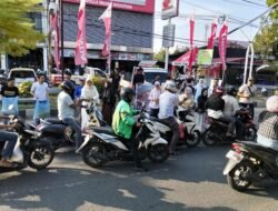 Komunitas Honda Banda Aceh Hidupkan Ramadhan Dengan Berbagi Menu Berbuka Puasa kepada Pengendara