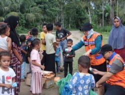Tim Apoteker Tanggap Bencana PD IAI Aceh Beri Layanan Gratis di Desa Riseh Pasca-Bencana