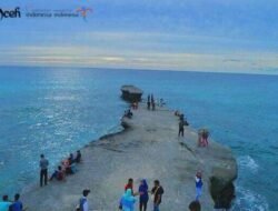 Menyusuri Eksotisme Batu Siambung-ambung, Surga Karang Raksasa di Pesisir Simeulue