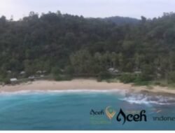 Di Ujung Samudra Hindia, Naibos Beach Simeulue Menjadi Rumah Sunyi bagi Jiwa yang Lelah