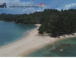 Menikmati Teduhnya Pesisir Barat di Kawasan Wisata Lhok Geulumpang