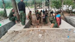 Kodim 0108/Agara bersama Masyarakat Perkuat Konstruksi Jembatan Gantung di Lawe Pinis Aceh Tenggara 