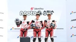 Melesat di Tengah Persaingan Ketat, Bintang dan Resky Naik Podium Moto4 Asia Cup